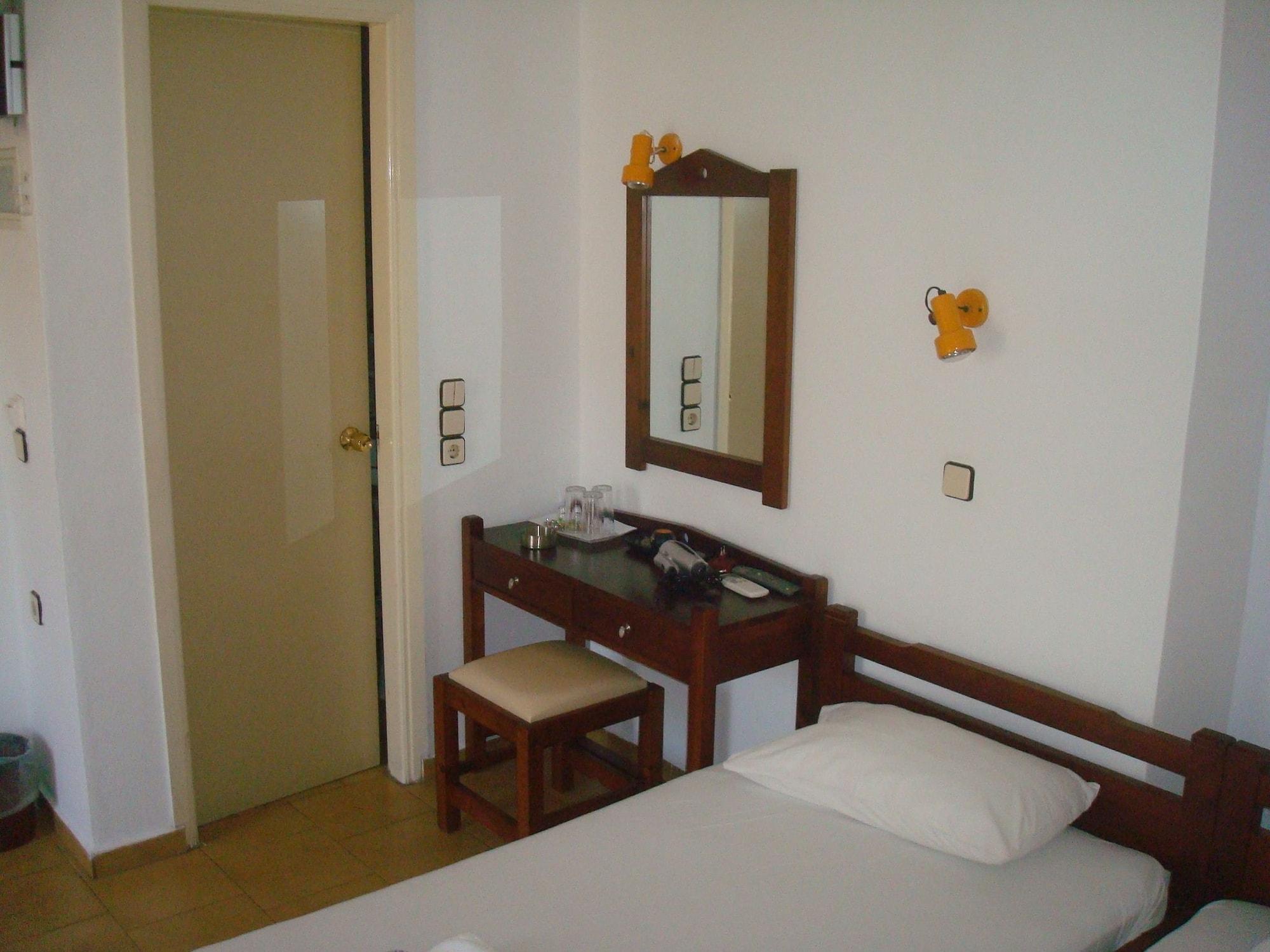 Hotel Aghas Paleochora Kültér fotó