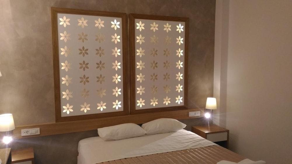 Hotel Aghas Paleochora Kültér fotó