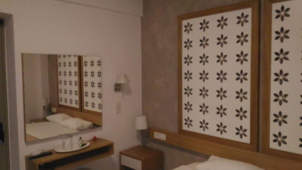 Hotel Aghas Paleochora Kültér fotó